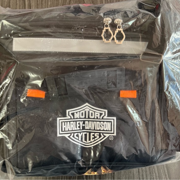 HarleyDavidson Bags Harley Davidson Picnic Set Black Insulated